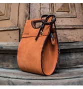 élégant sac à main de couleur orange avec longue bandoulière réglable de couleur marron