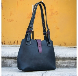 Piękna torebka od Ladybuq idealna torba do pracy w kolorach Granatowym ze Śliwkowymi akcentami