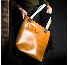 Leather handmade bag in Camel color made by Ladybuq Art