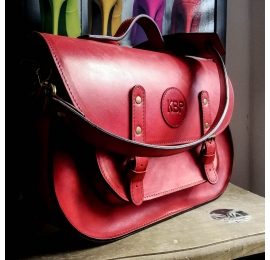 Leather woman office 2 in 1 shoulder bag and backpack Messenger in Raspberry color
