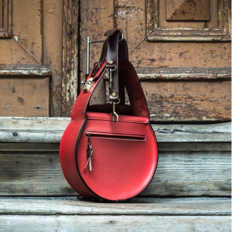 red leather bag made by ladybuq, bag with external pocket and detachable strap