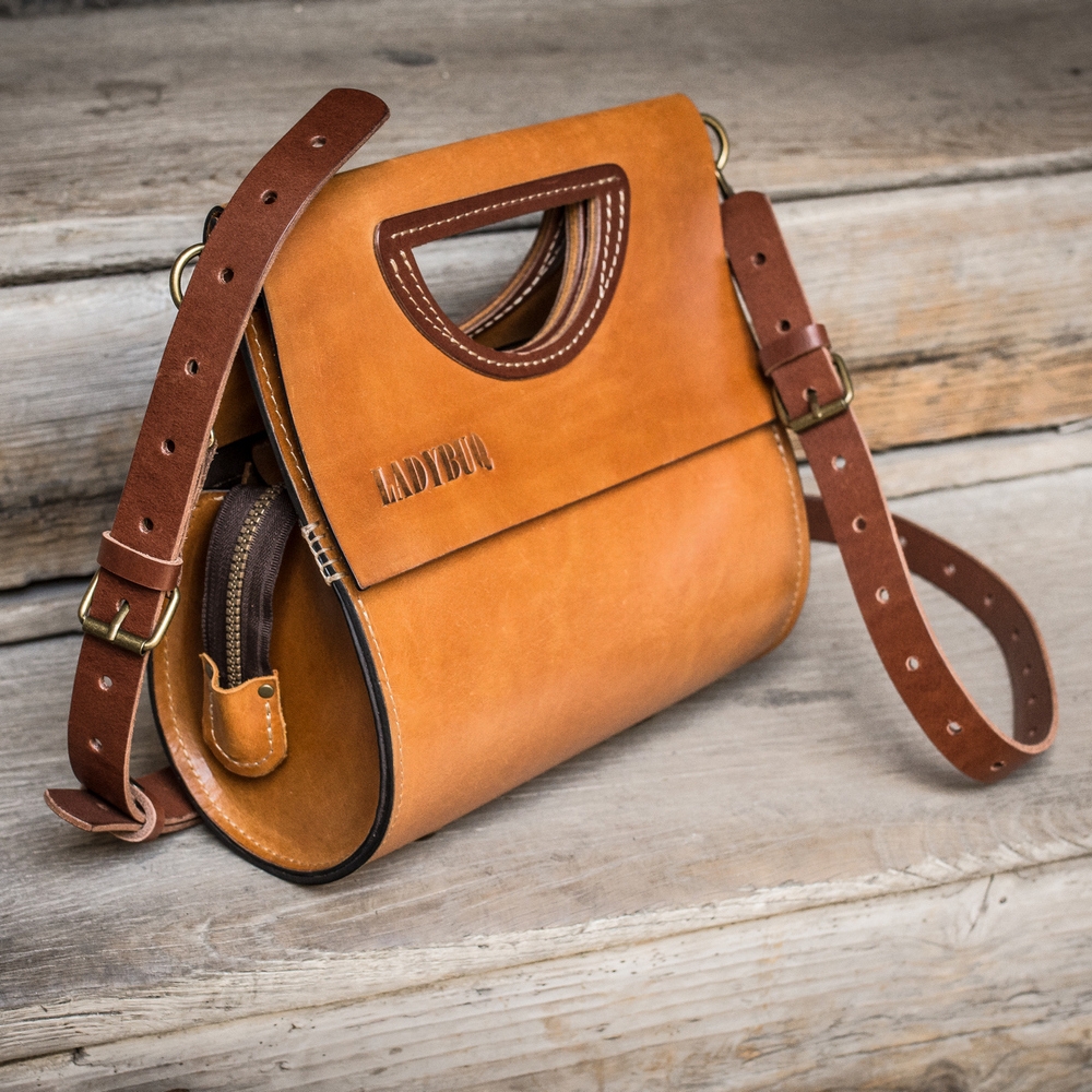 original leather purse in camel color with crossbody strap from ladybuq