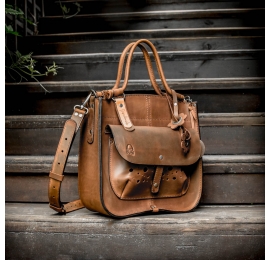 Brown vintage leather backpack LadyBuQ Art