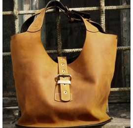 Leather bag with clutch in Whiskey color