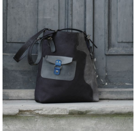Handgemachte Lena-Tasche aus Naturleder in den Farben Schwarz und Grau von Ladybuq Art Studio