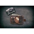 handgefertigte Lederbrieftasche mit zusätzlichem Leinenhalter von Ladybuq Art