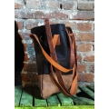 Handgemachte Hobo-Tasche ZOE in schwarz und braun mit Ingwer-Trägern. Einzigartige Einkaufstasche von ladybuq art studio