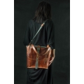 Leder handgefertigte Originaltasche Julia in Ingwerfarbe mit grauen Akzenten von LadybuQ Art