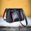 torba ręcznie robiona z naturalnej skóry Lili Mała idealna torebka na co dzień stylowa torba od Ladybuq Art Studio